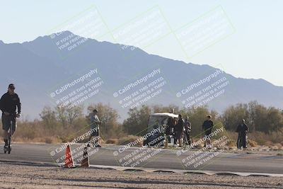 media/Oct-30-2025-Racers Edge (Thu) [[dabbdaf680]]/1-Around the Pits- Track Walk/